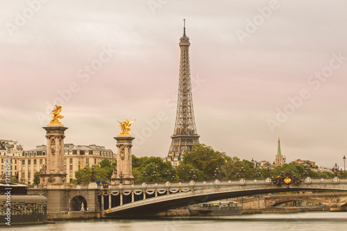 Eiffel Tower in Paris at sunset, France © LS Visuals
