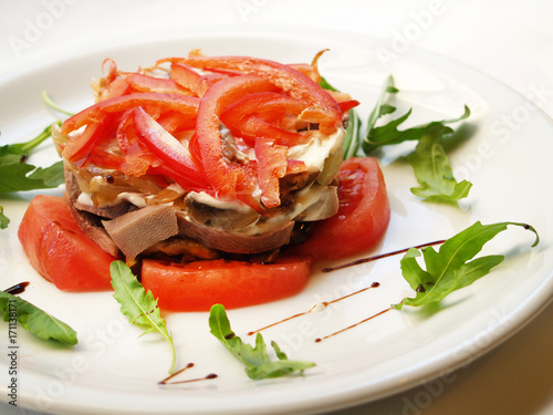 Warm salad with beef tongue, sweet peppers, tomatoes, arugula