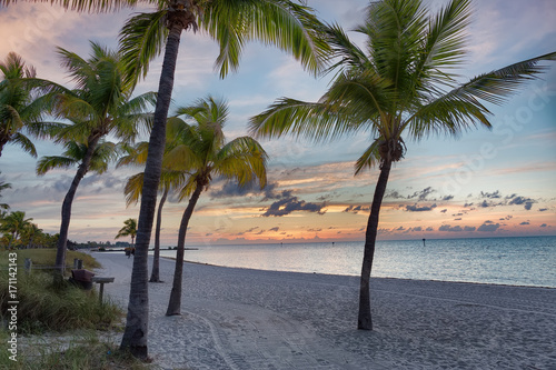 Sunrise on the Smathers beach - Key West, Florida © aiisha