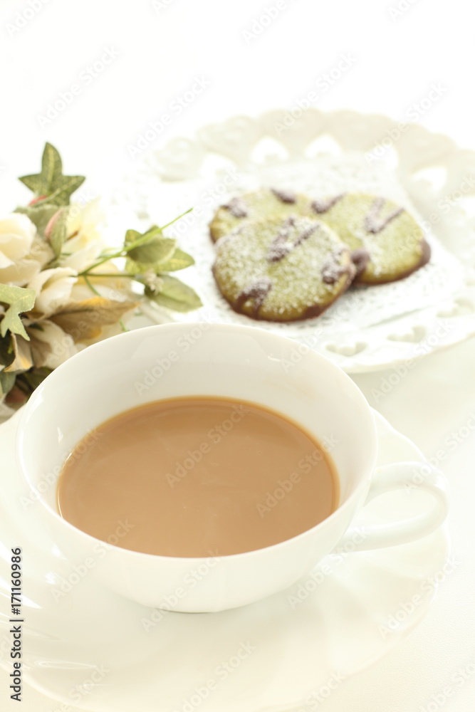 Royal milk tea and cookie Royal milk tea and cookie