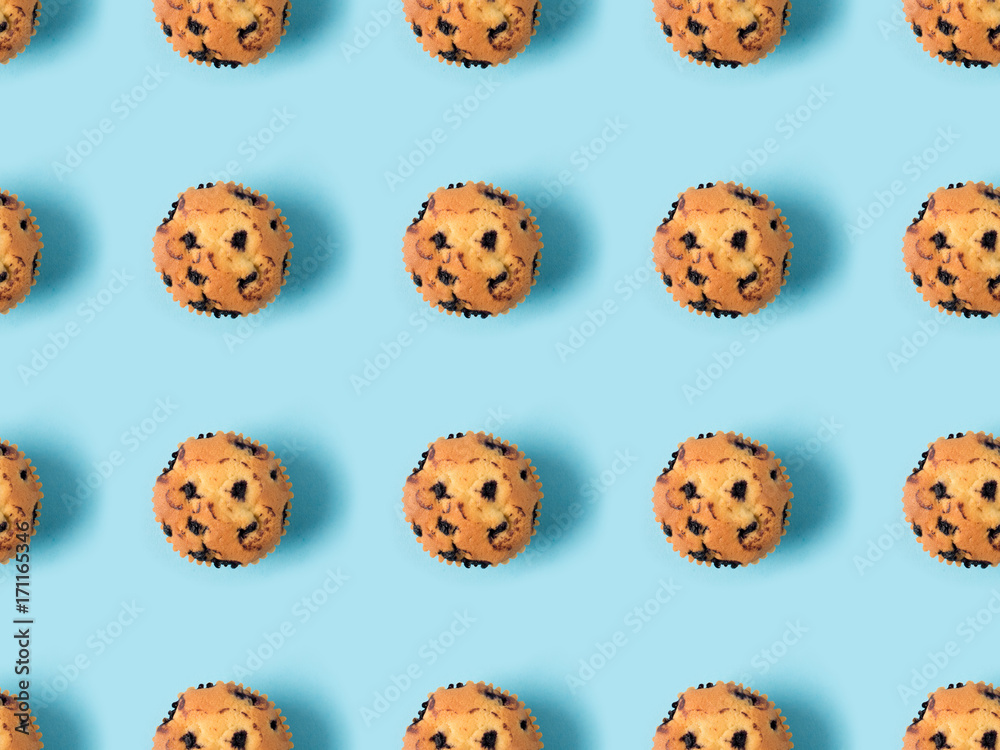 cupcakes with raisins cupcakes with raisins