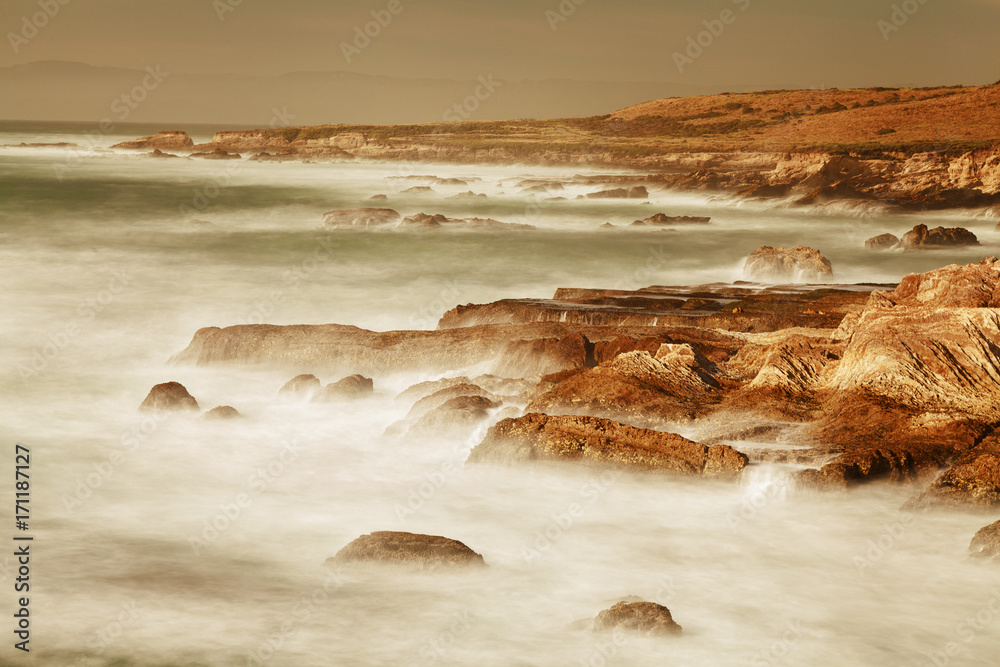 Φωτογραφία Brandung an der Küste im Montana de Oro NP, Kalifornien