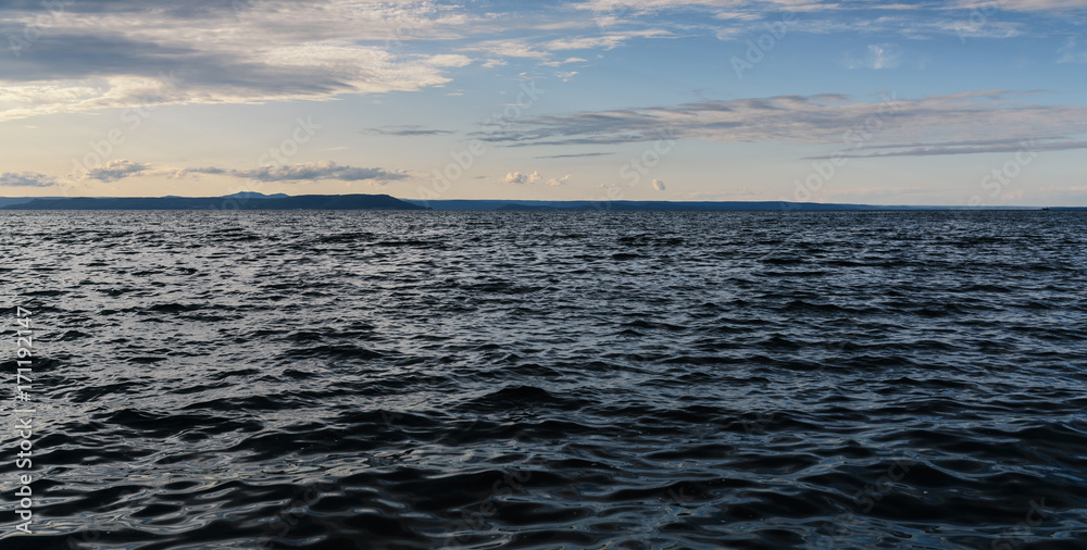 Obraz premium Seascape the background of the dramatic sky.