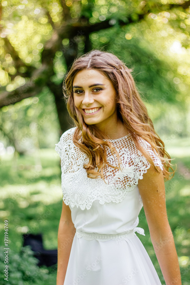 Beautiful young girl smiling Beautiful young girl smiling