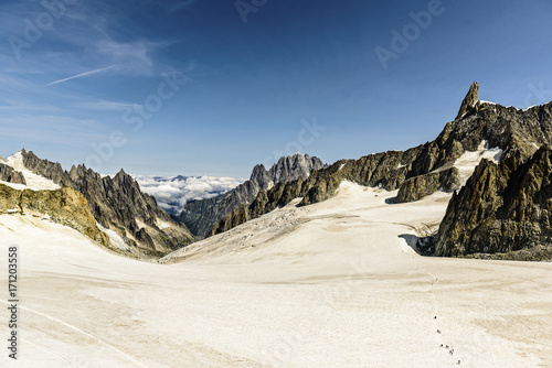 Giant Thooth, Monte Bianco, Punta Helbronner, mt3466, Rifugio, Refuge, Tourist, Snow,  Courmayer; Valdaosta; Italy; Europa photo