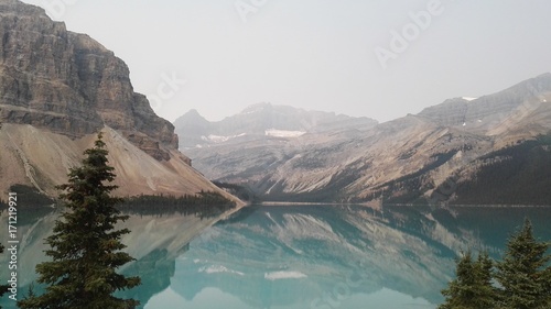 Fototapeta Naklejka Na Ścianę i Meble -  Mirror lake