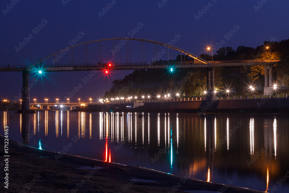 Naklejka premium Набережная Гомельского дворцово - паркового ансамбля (река Сож)