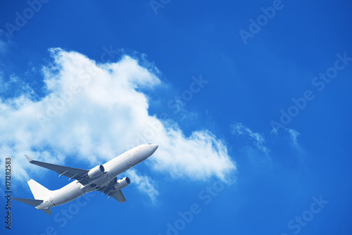 飛行機、旅客機、旅、空港 © aijiro