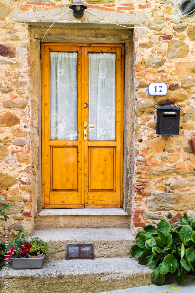 wooden door in an italian village