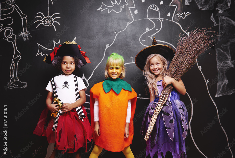 Fototapeta premium Group of kids at Halloween