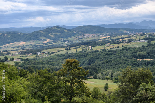 Fototapeta Naklejka Na Ścianę i Meble -  Summer landscape near Serramazzoni (Modena, Italy)
