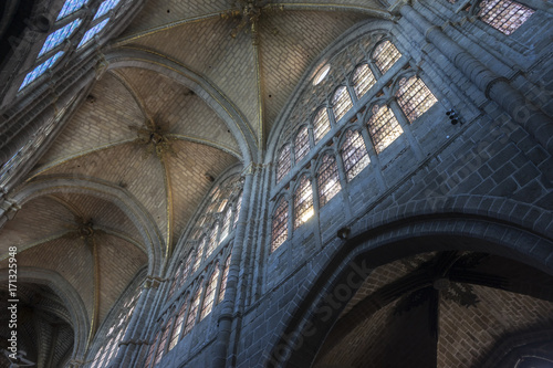 interior de la santa iglesia catedral de Ávila, España