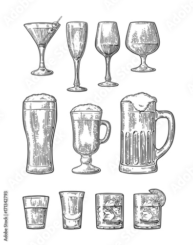 Set glass beer, whiskey, wine, gin, rum, tequila, champagne, cocktail