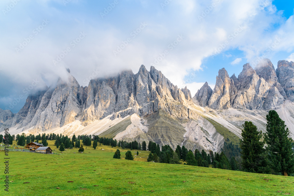 Impressive mountain formation 'The Tre Cime di Lavaredo' ('Three Peaks' / 'Big Peak' 2999 m) in the morning light, Italy, South Tyrol, Dolomites
