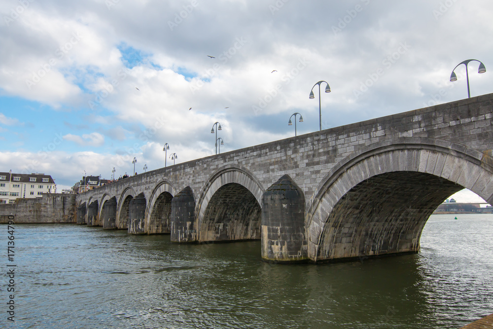 Saint Servatius Bridge