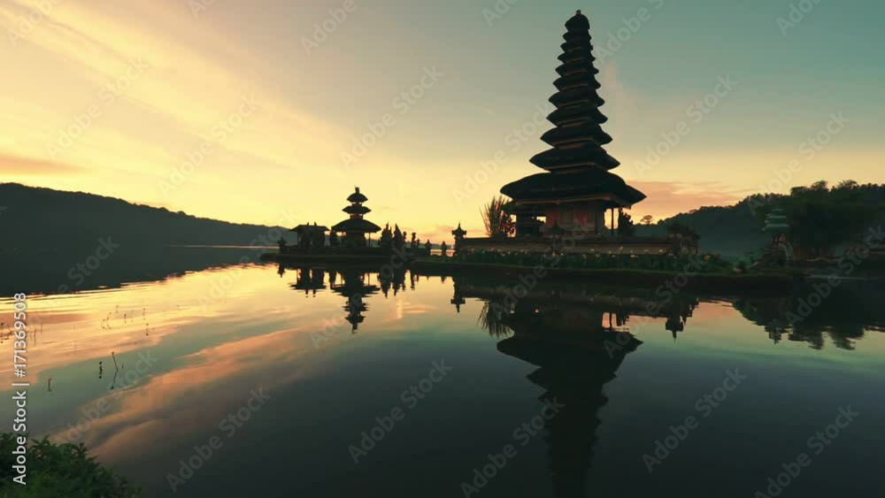 Bali Pura Ulun Danu Bratan Temple, Indonesia Bali Pura Ulun Danu Bratan Temple, Indonesia