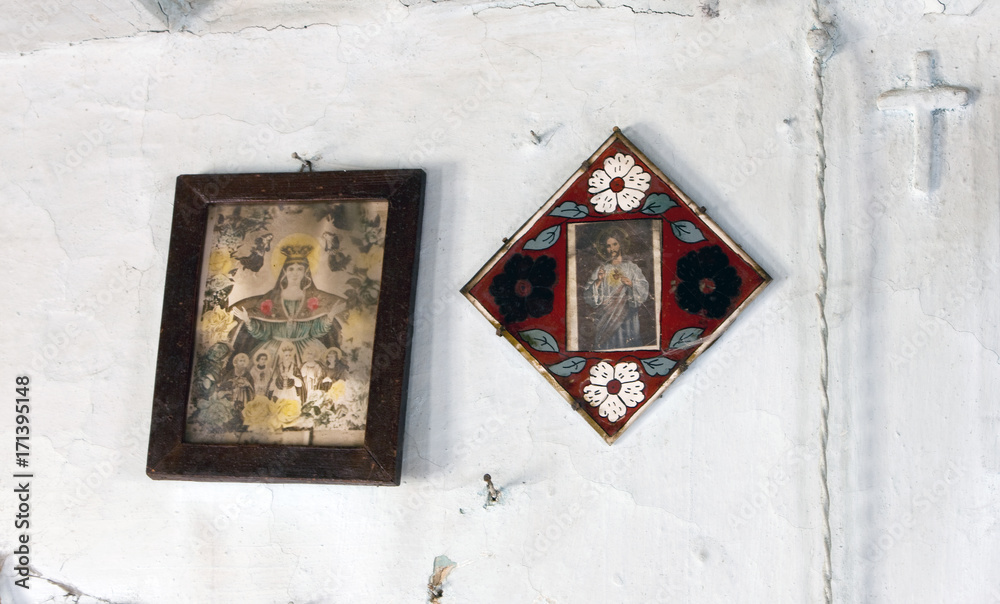 Icons in the old temple