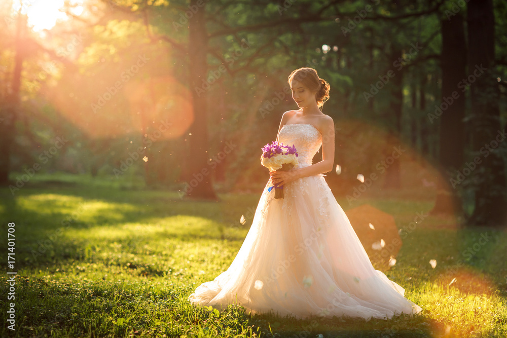 The bride in the evening sun.