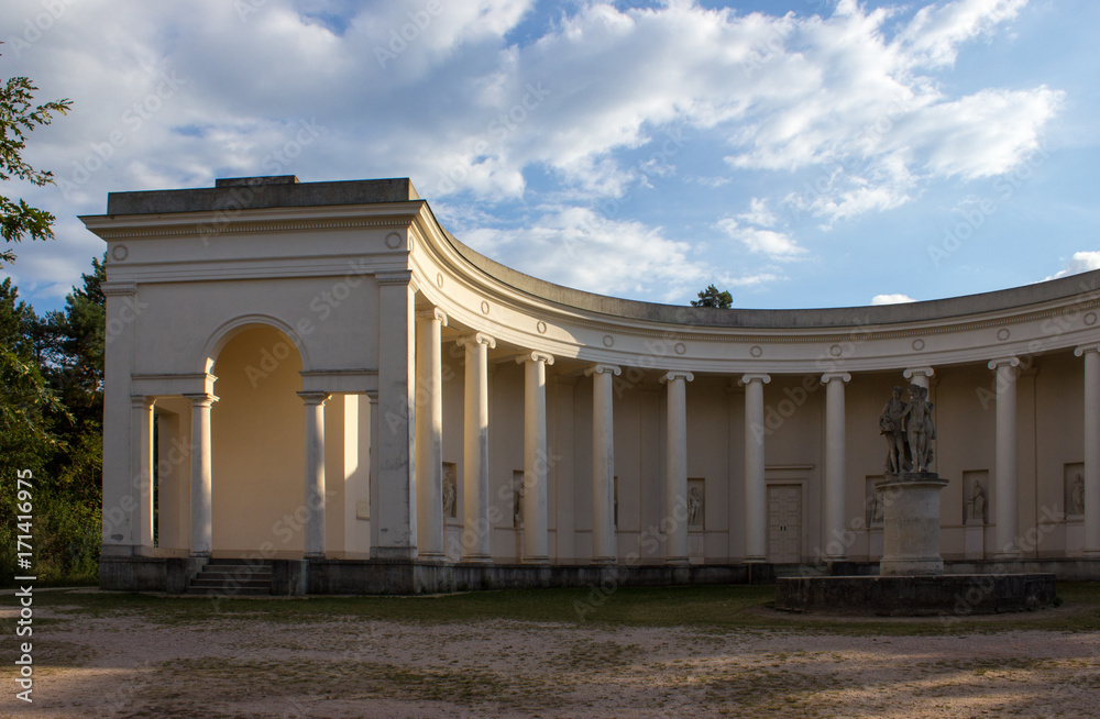 Obraz premium The Three Gracie Temple