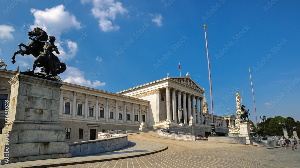 Wiener Parlament an der Ringstraße