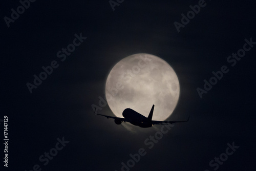 Fly to the moon