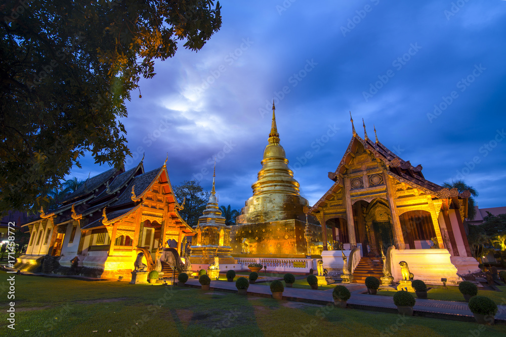 Fototapeta premium Wat Phra Sing Temple of Chiang Mai Thailand in Twilight time