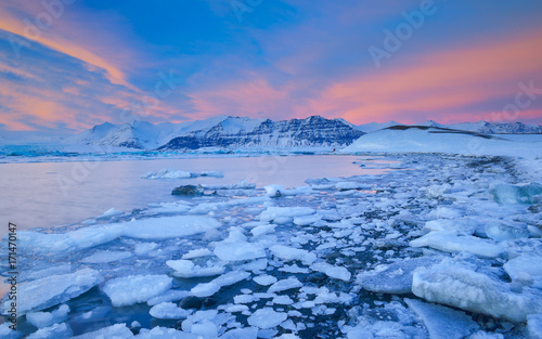 Colors over the glacier lagoon