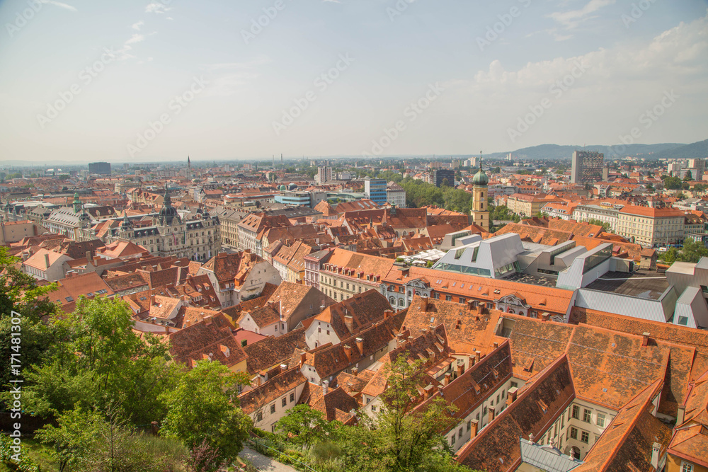 Panorama und Sehenswürdigkeiten von Graz, Landeshauptstadt der Steiermark