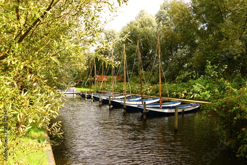 Segelboote auf einem Kanal in Hilversum photo