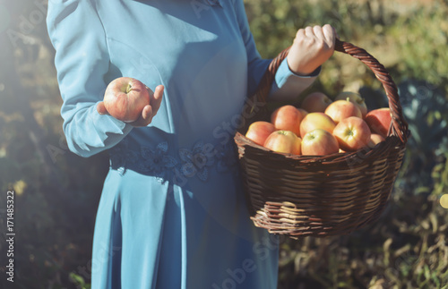 Photos Woman and Apple