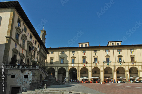 Arezzo, la piazza Grande © lamio