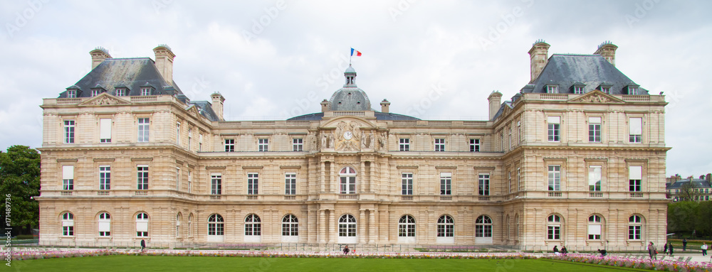 Naklejka premium Luxembourg Palace (Palais du Luxembourg) in the Luxembourg Gardens. Paris, France