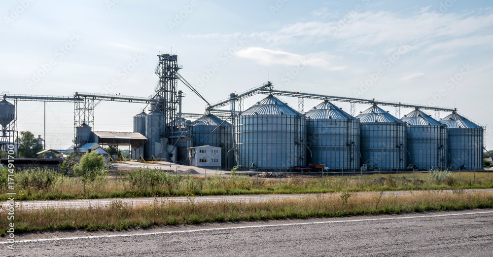 Elevator for grain storage. Grain dryer.