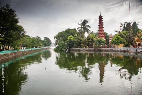 pagoda of Tran Quoc temple in Hanoi, Vietnam © Melinda Nagy