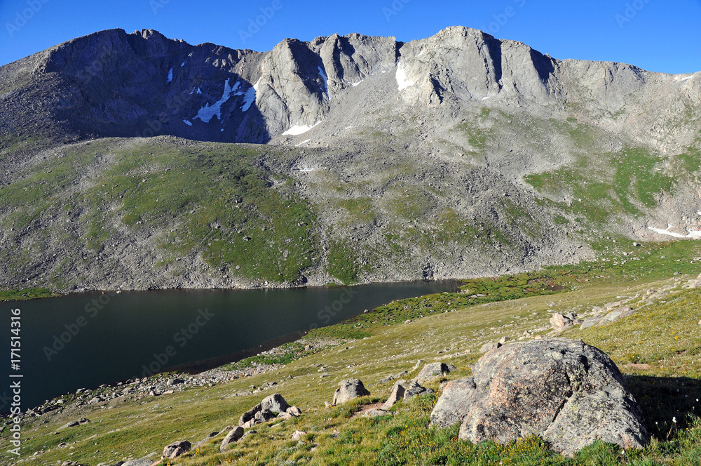 Obraz premium Colorado 14er Mount Evans near Denver in the Rocky Mountains