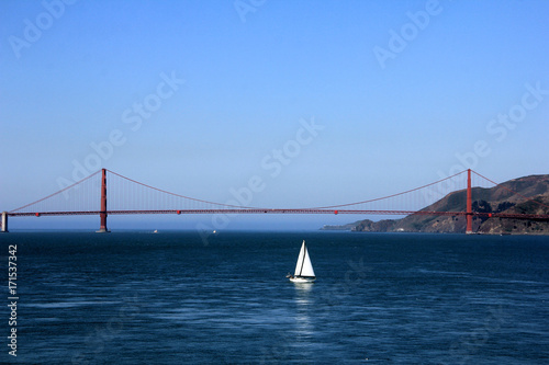 San Francisco, USA, Golden Gate Bridge with sailing boats © shenmanjun