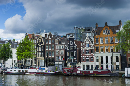 Amsterdam mit Blick auf die Amstel, Niederlande 