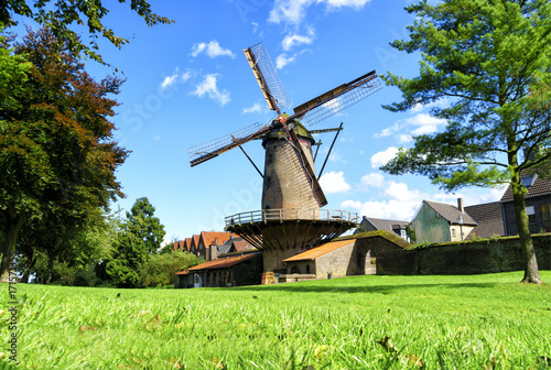 Sommer am Niederrhein: Kriemhildmühle in Xanten photo