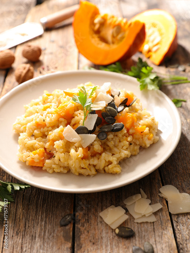 Fototapeta Naklejka Na Ścianę i Meble -  autumn risotto