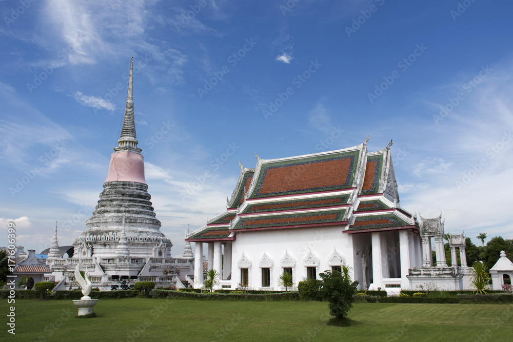 Wat Phra Samut Chedi temple sysblom of Samut Prakan city for people visit and pray