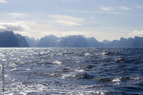 Inseln und Berge in den Lof...