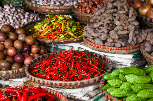 tropical spices and fruits sold at a local market in Hanoi (Vietnam) © Melinda Nagy