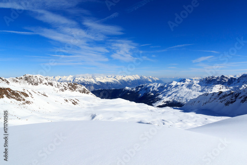 Mountain panorama with snow and blue sky in winter in Stubai Alps, Austria © johannes86