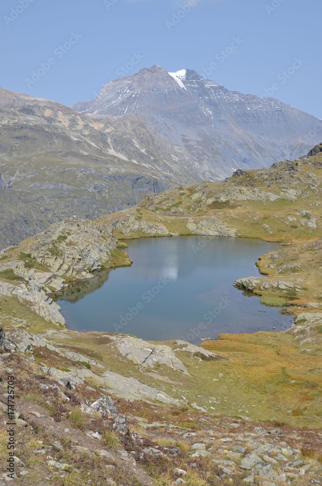 Au départ de Coëtet ou de Bellecombe, Lac de Bellecombe le plus au nord, dans le Parc National de la Vanoise, Alpes Françaises