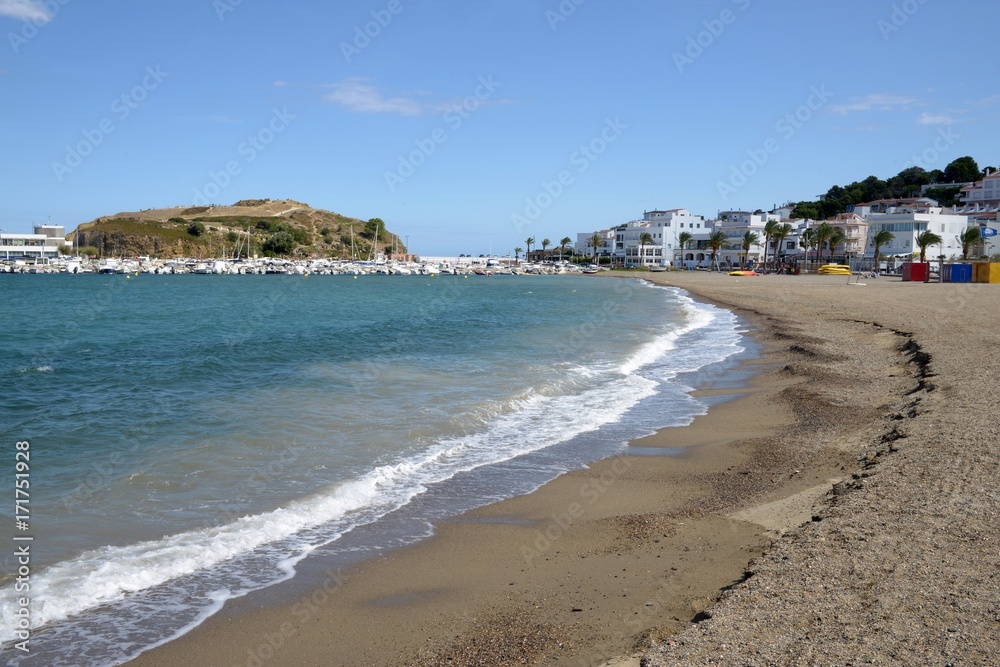 Plage du port à Llança