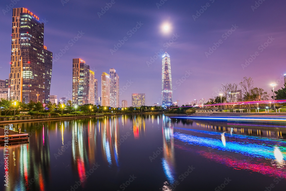 Obraz premium INCHEON, KOREA Songdo Central Park in Incheon, South Korea