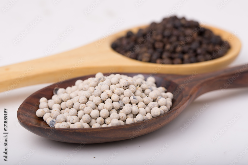 Black Pepper Corns and White Pepper Corns Black Pepper Corns and White Pepper Corns