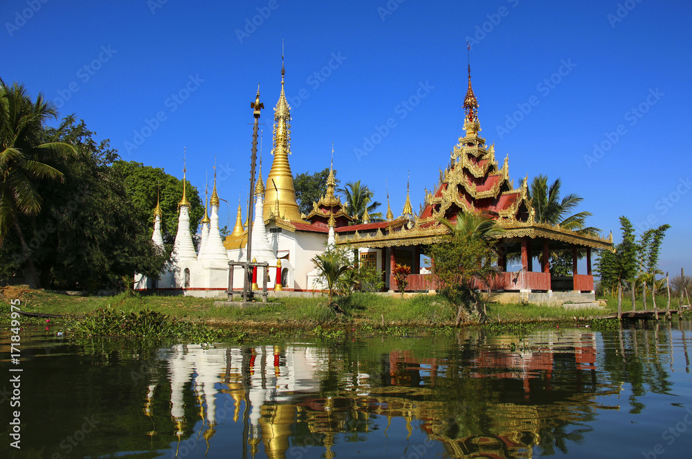 Padoga of Buddhist monastery on Inle lake, Shan state,Myanmar (Burma) Padoga of Buddhist monastery on Inle lake, Shan state,Myanmar (Burma)
