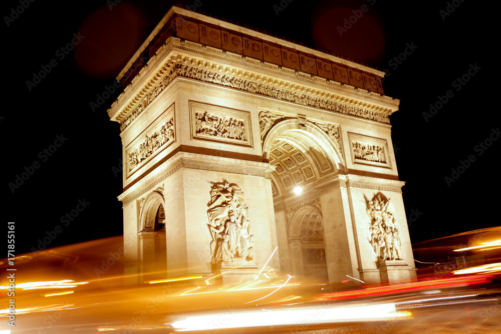 Fototapeta premium Arc de Triumph by night