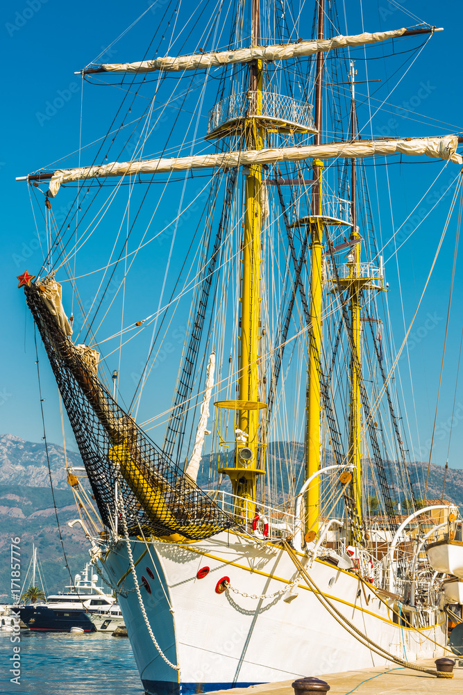 Obraz premium Sailing ship on the quay in Tivat, Montenegro.